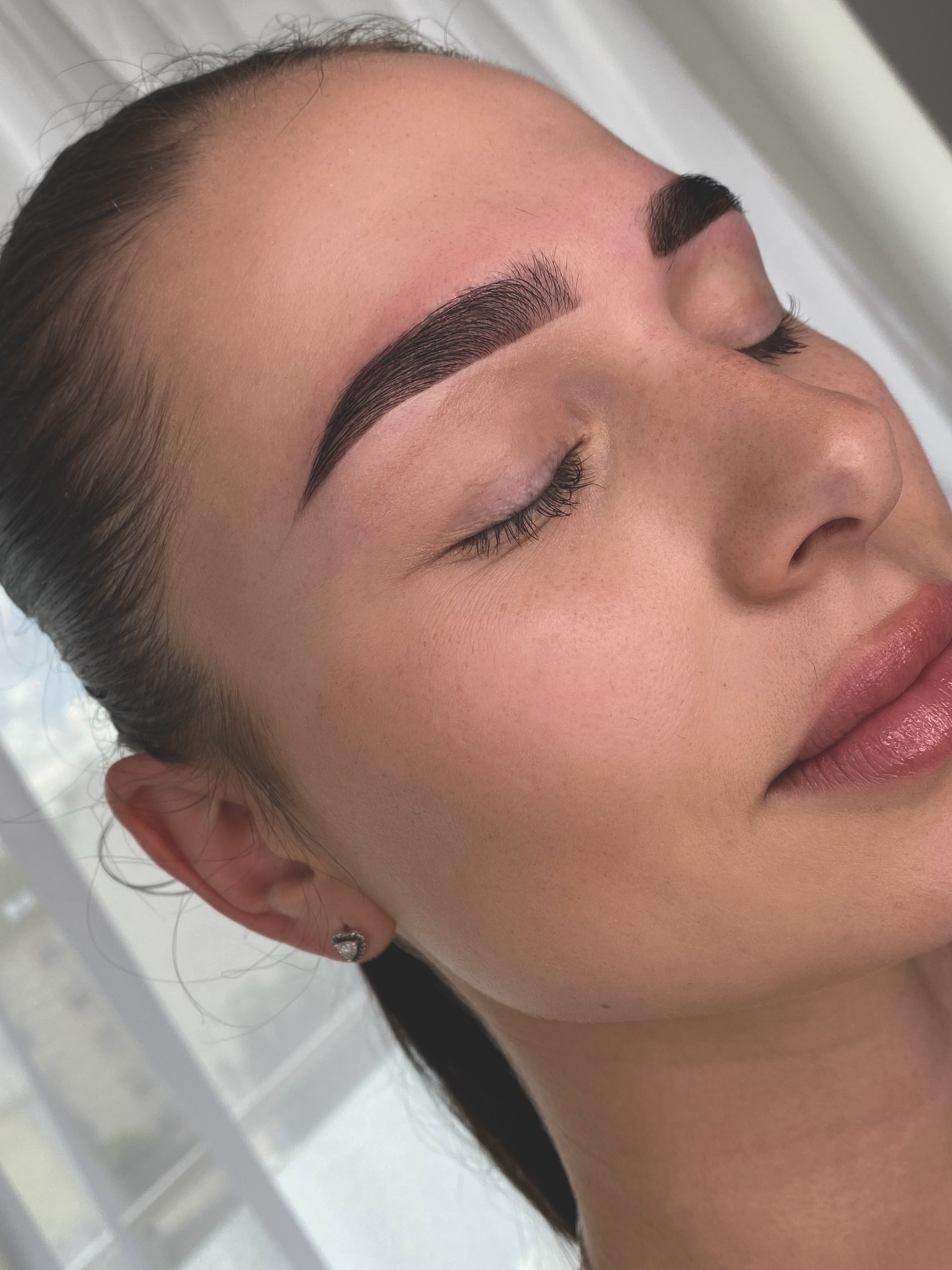 A PRO BROW STYLING KÉPZÉS